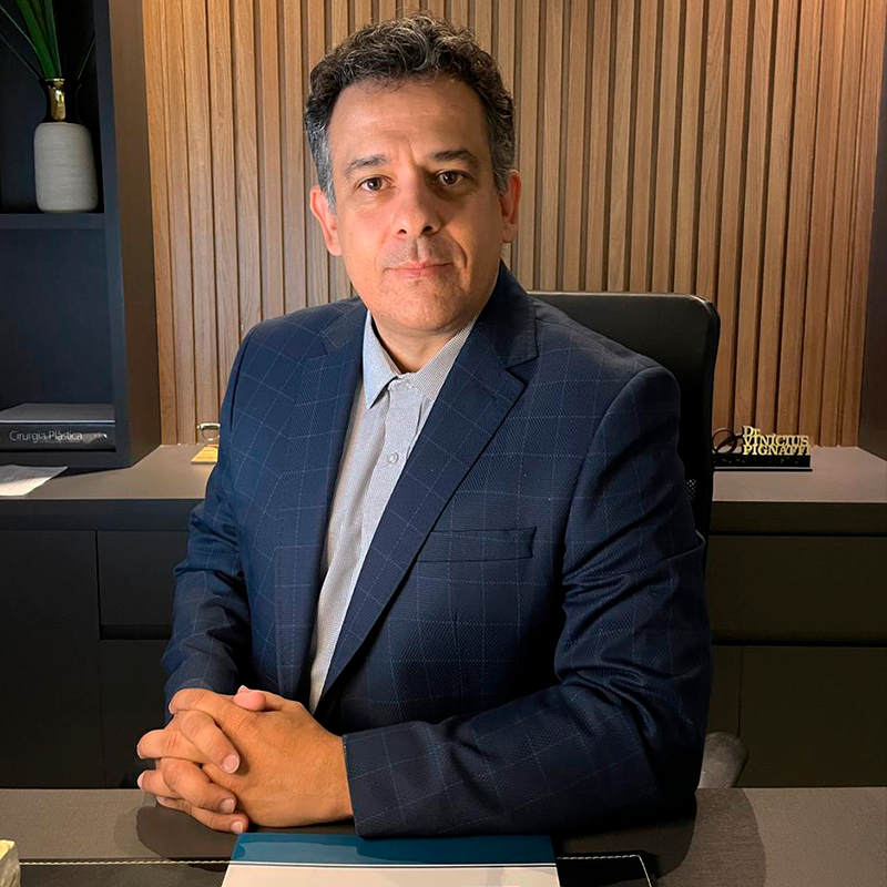 Dr. Vinícius Pignatti, cirurgião plástico em Ribeirão Preto e Franca
